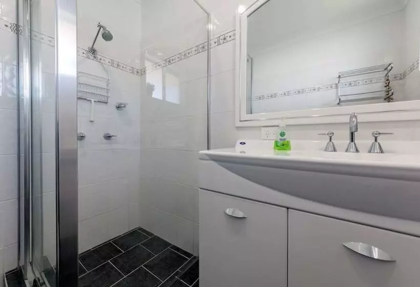 Kiah Unit 9  Nelson Bay