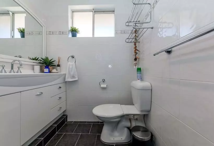 Kiah Unit 9  Nelson Bay