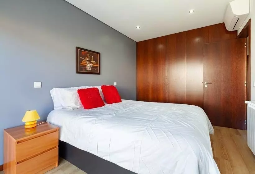 Private Modern Home, Fully Equipped, Near Historic Braga Centre