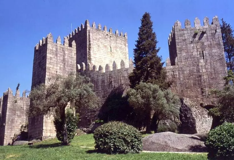 Private Modern Home, Fully Equipped, Near Historic Braga Centre