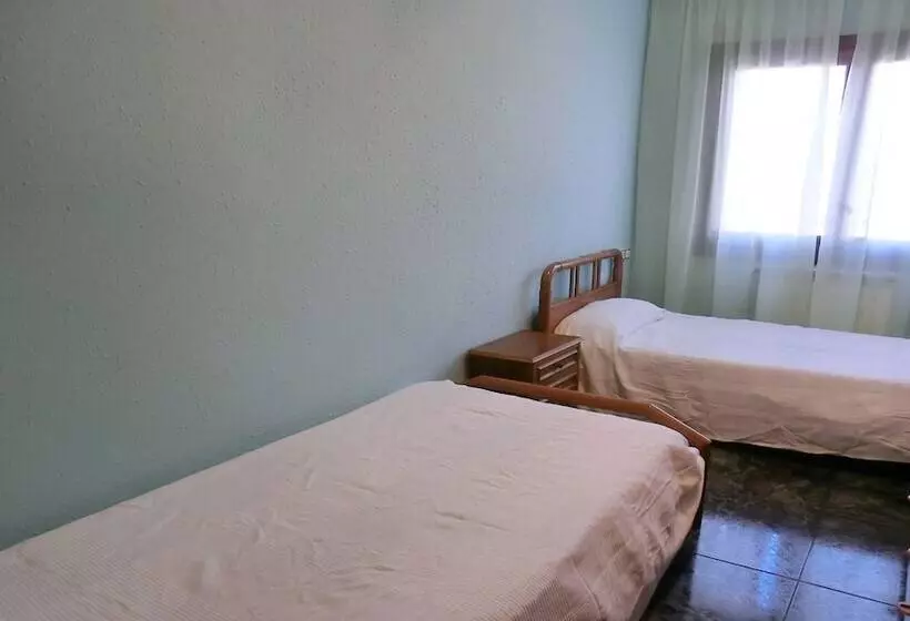 104656    Villa In Blanes