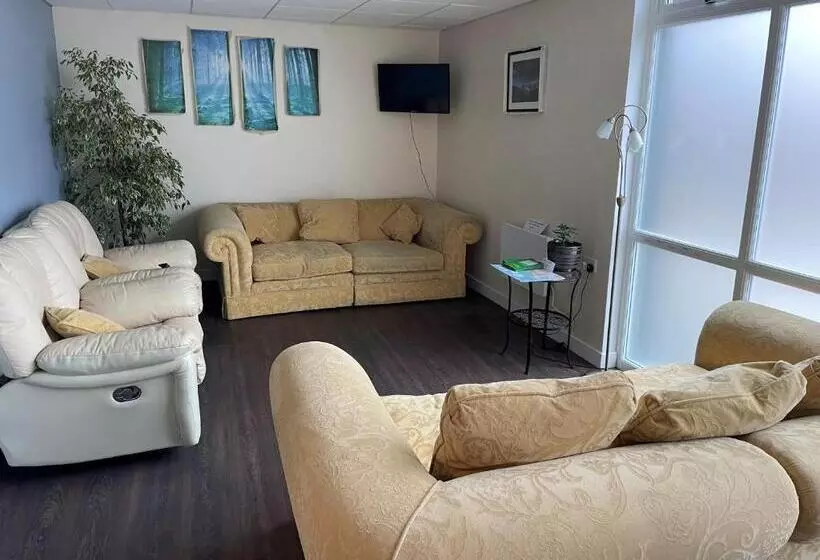 Greenway & Copper Coast Hostel