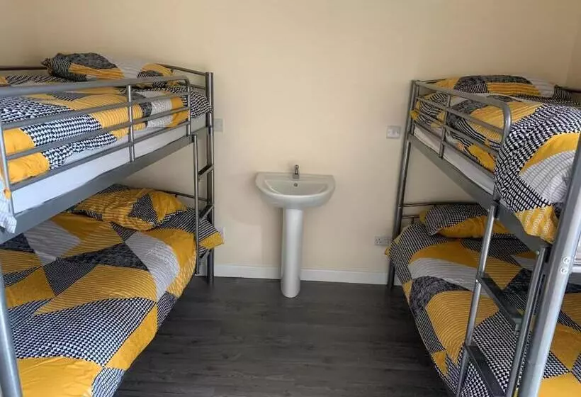 Greenway & Copper Coast Hostel