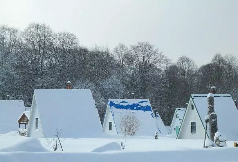 Hotelli Turbaza Serebryany Klyuch