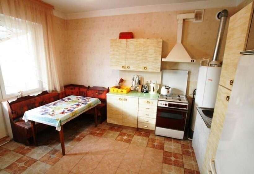 بنسيون Na Krasnozelenykh 38 Guest House