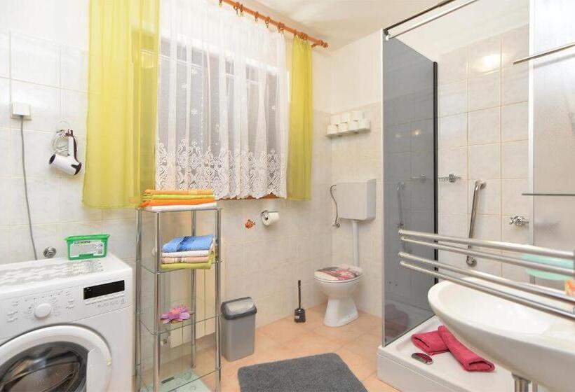 Apartments Anka 1223