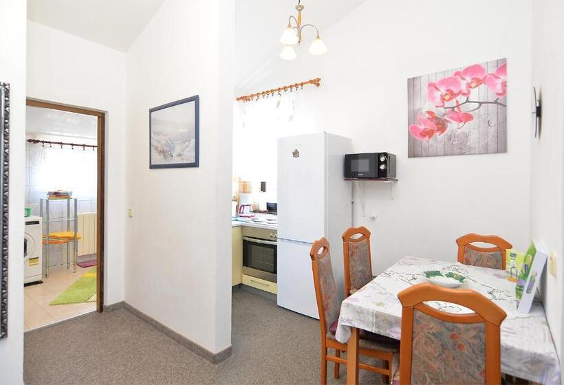 Apartments Anka 1223