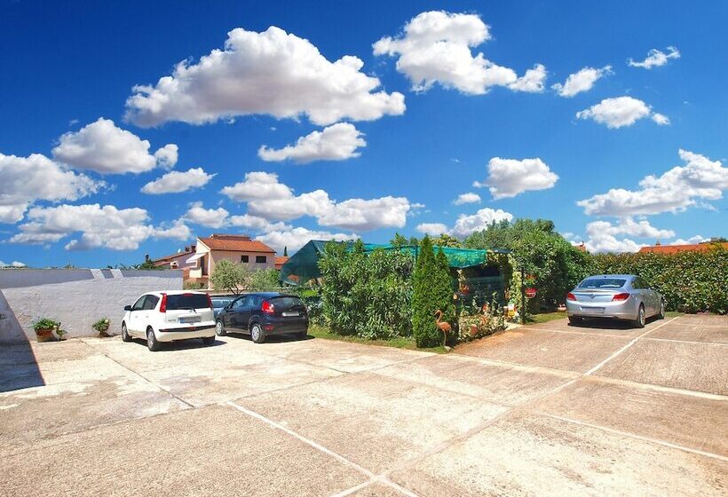 Apartments Anka 1223