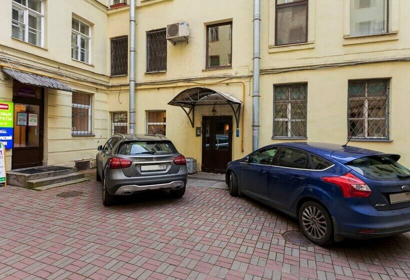 Apartments Comfort On Griboedova 12 15