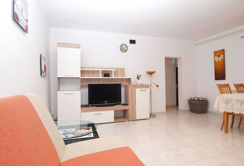 Apartments Luce 1204