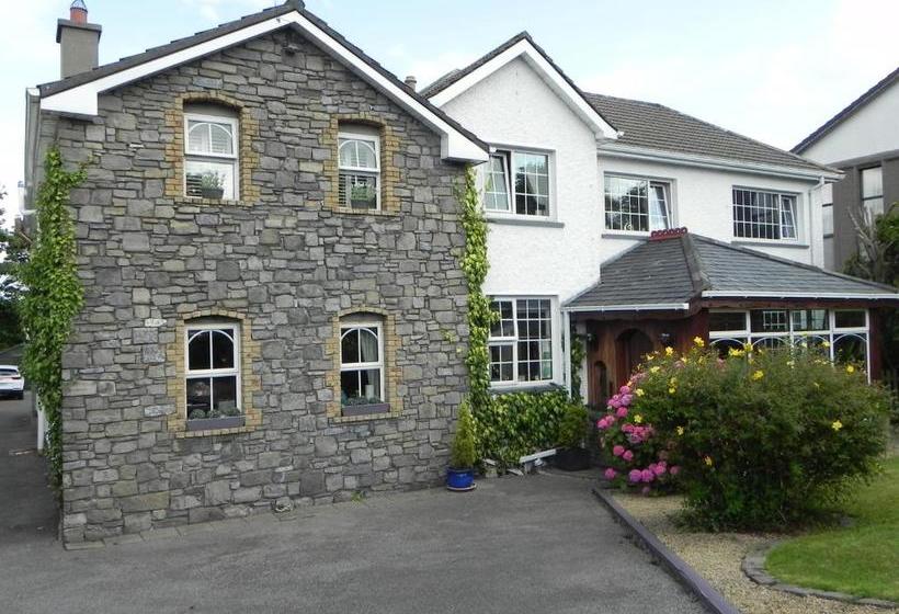 تختخواب و صبحانه Pearse Lodge