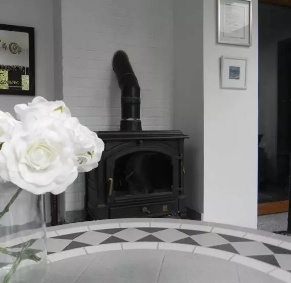 تختخواب و صبحانه Pearse Lodge