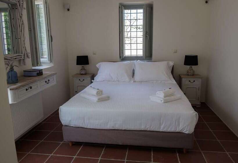 Traditional Guest House Grandma Vitsas