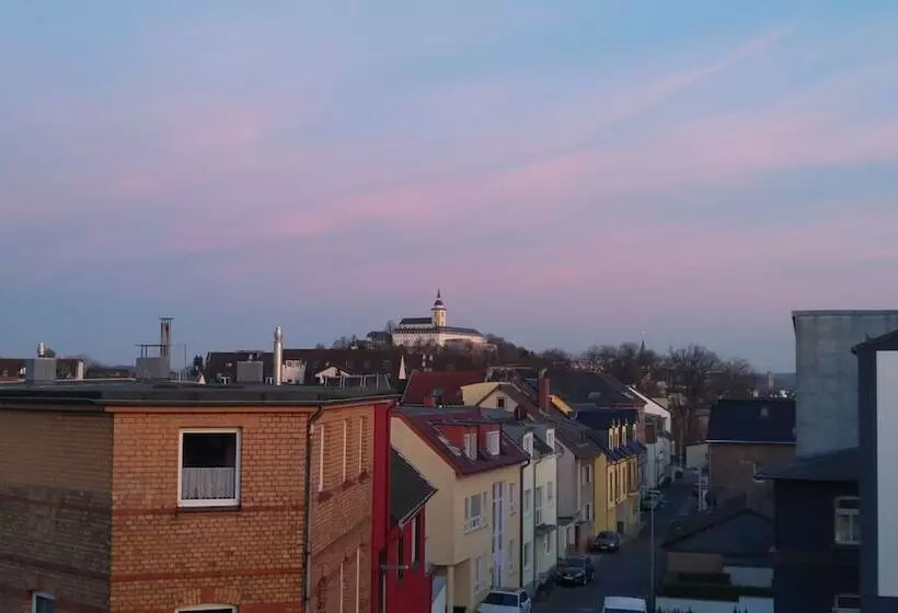 100 M2   3 Room Apartment