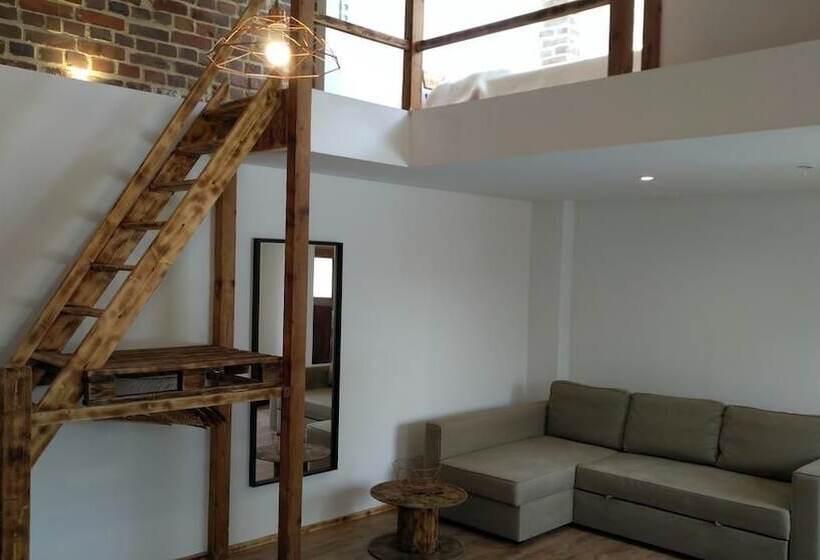 100 M2 3 Room Apartment