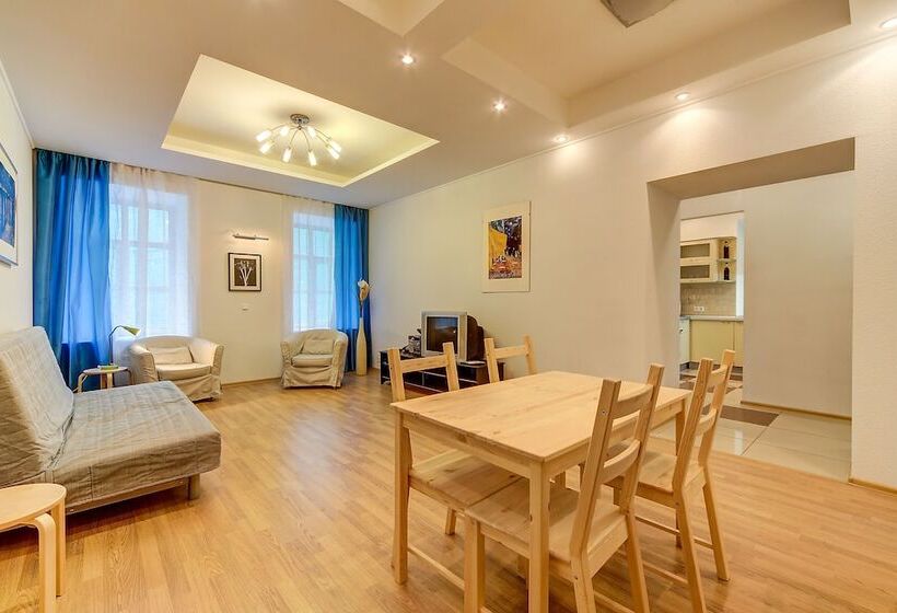 Apartments Near Palace Square