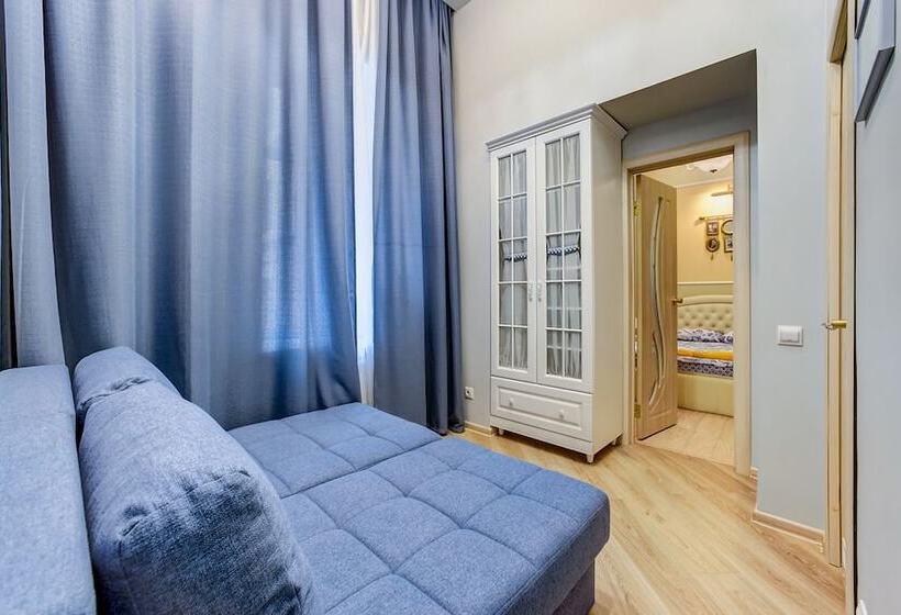 Apartments Near Palace Square