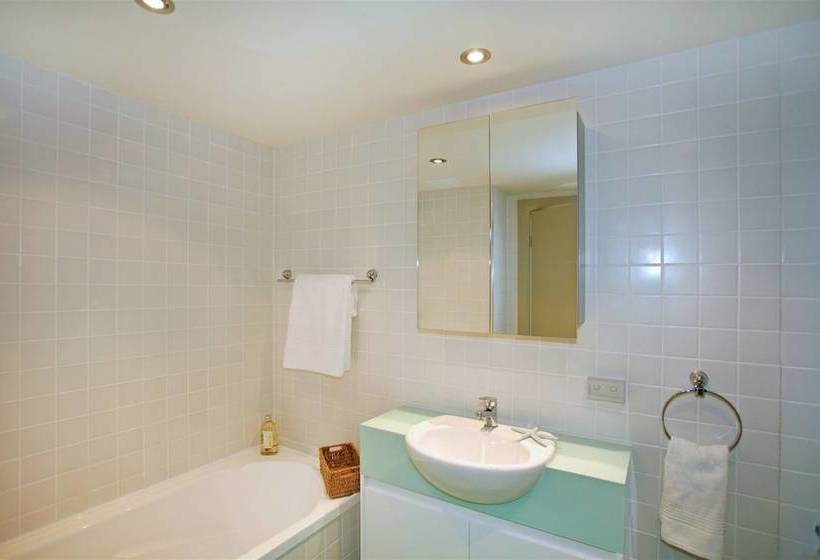 Bayview Apartments, Unit 7/42 Stockton Street