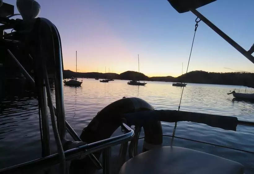 ホテル Sailtas  Sailing Charters To Bruny Island  Adults Only
