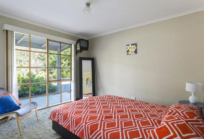 Ocean Breeze Retreat With Spa And Space