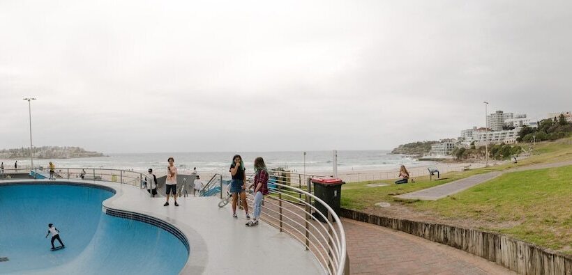 Ocean Front Building On Bondi Beach