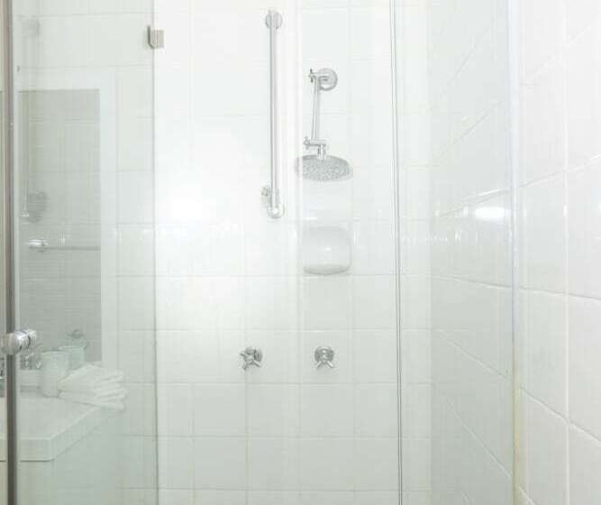 Ocean Front Building On Bondi Beach