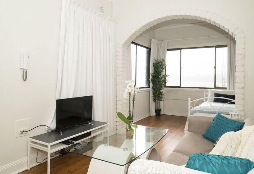 Ocean Front Building On Bondi Beach