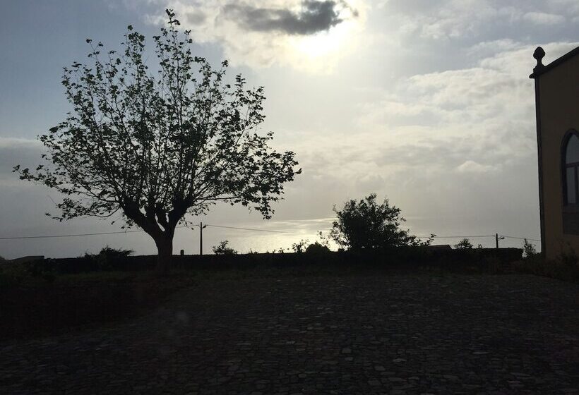 Serreta Island Home Al