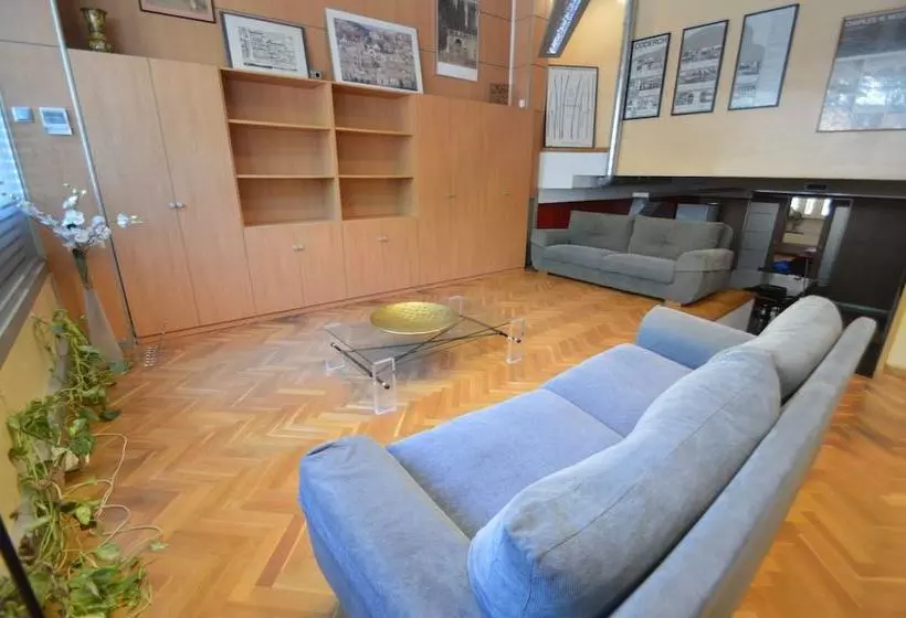 Tarragonasuites  El Arquitecto