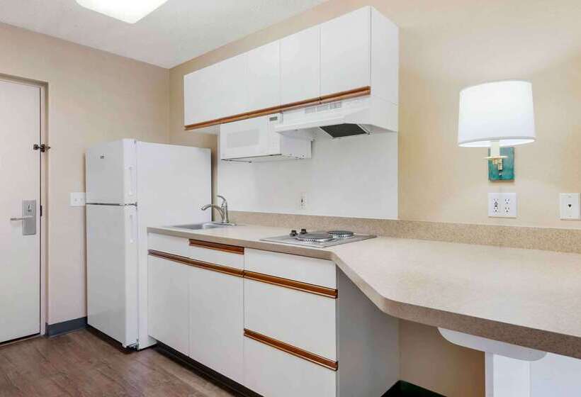 Extended Stay America Select Suites   Orlando   Southpark   Equity Row