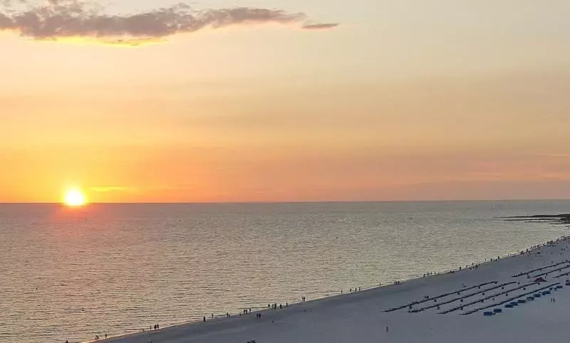 ホテル Bellwether Beach Resort