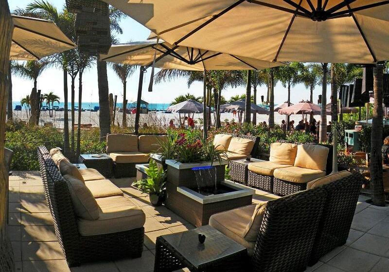 Отель Bellwether Beach Resort