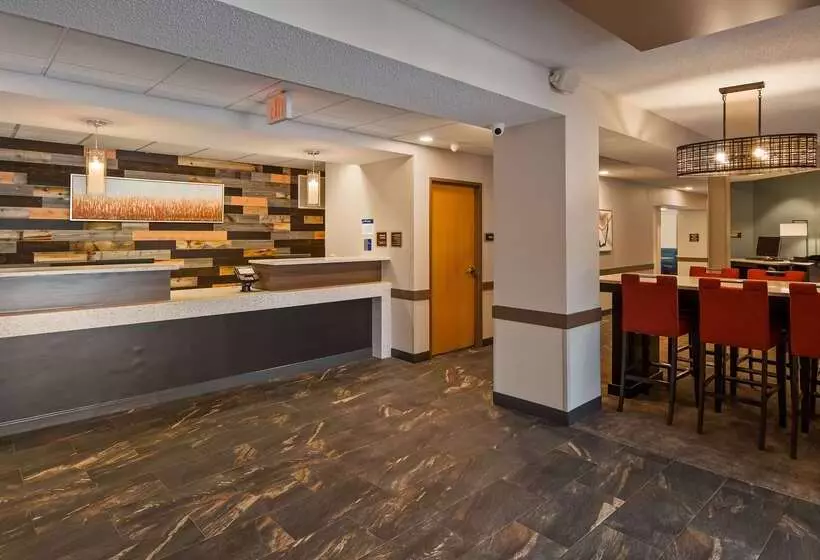 Отель Best Western Plus Hudson I 94