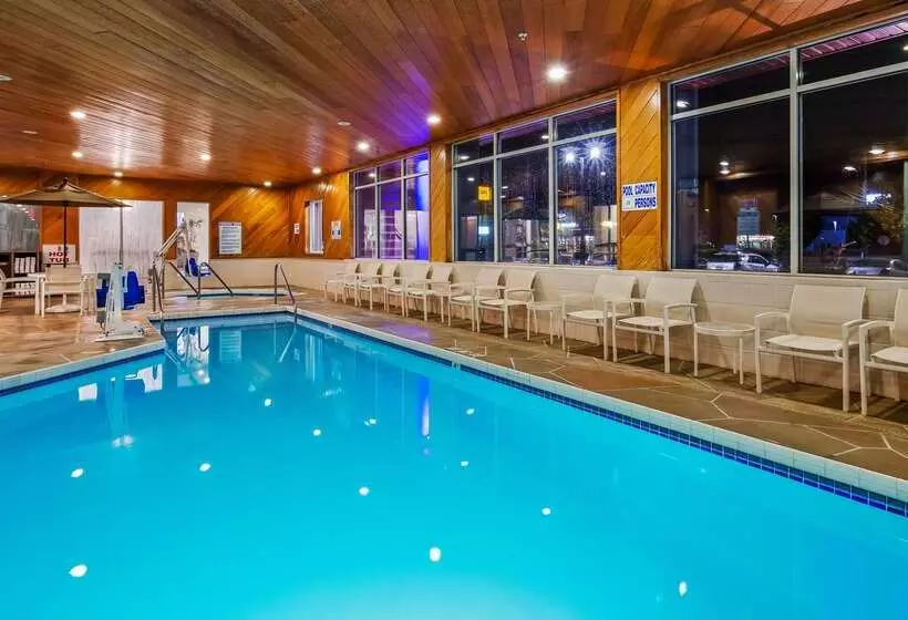 Отель Best Western Plus Hudson I 94