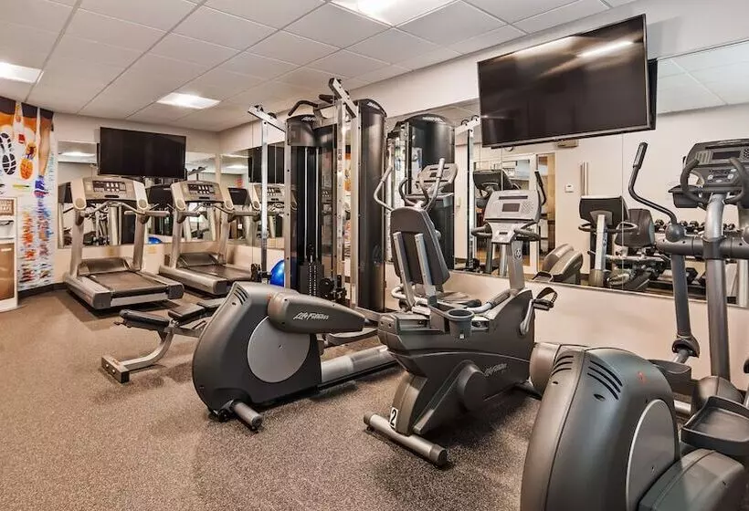 Отель Best Western Plus Hudson I 94