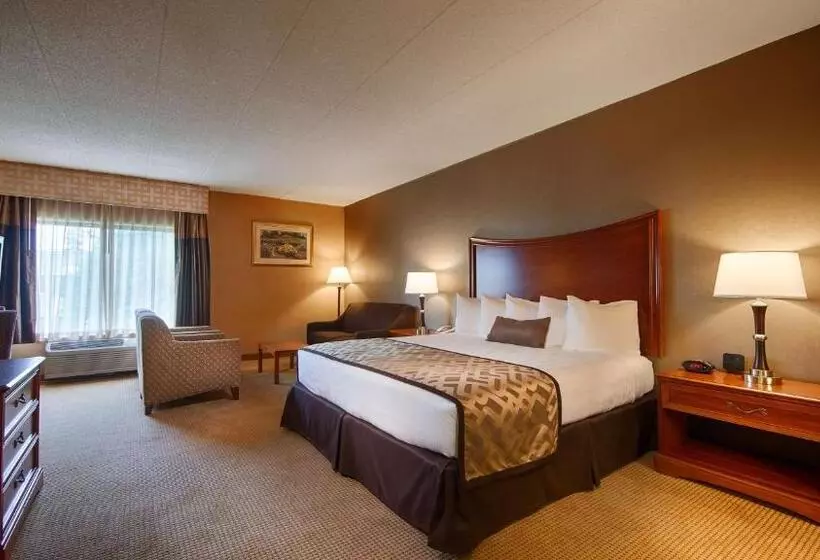 Отель Clarion Inn