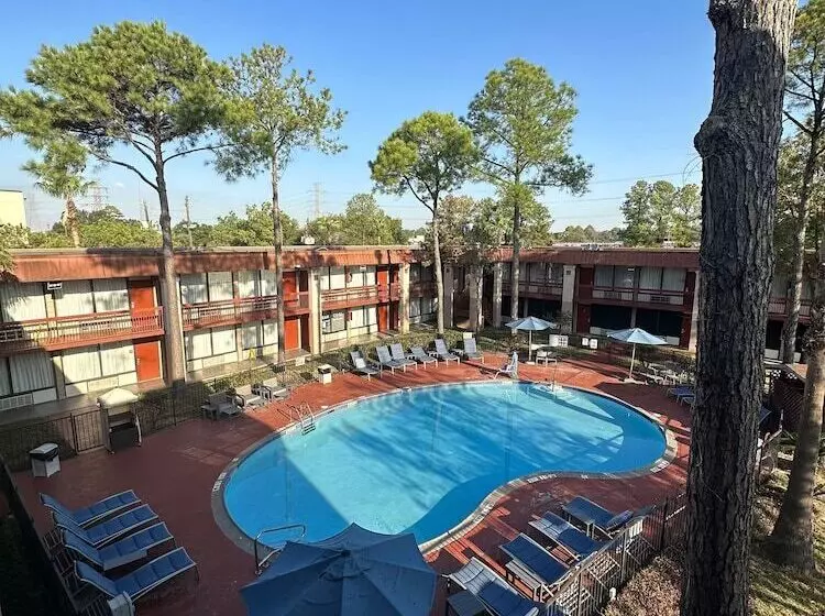 Greentree Hotel & Extended Stay I 10 Fwy Houston, Channelview, Baytown