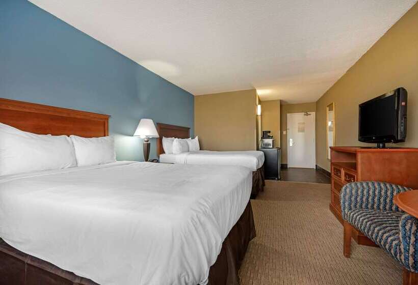 Clarion Hotel Conference Center North