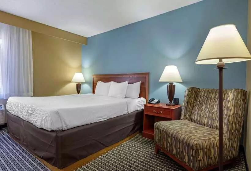 Clarion Hotel Conference Center North