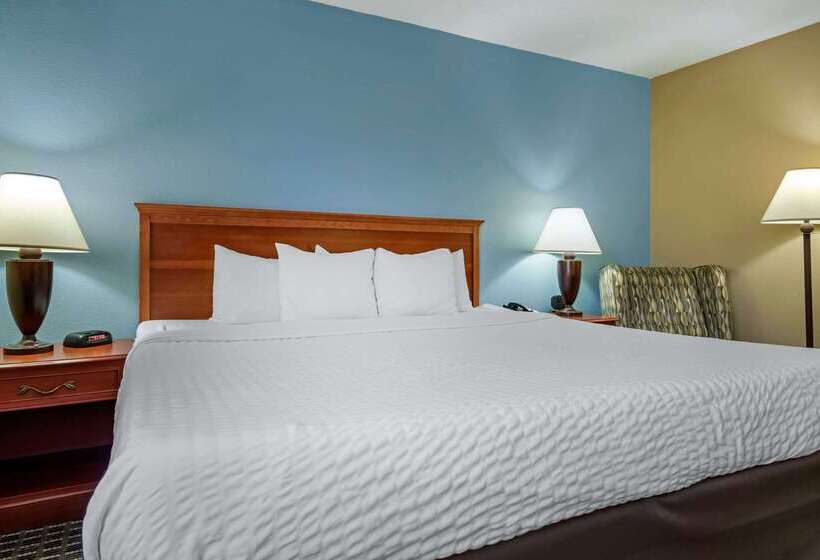 Clarion Hotel Conference Center North