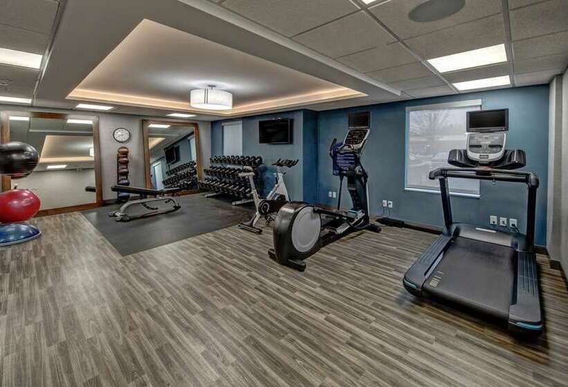 酒店 Hampton Inn New Albany Louisville West