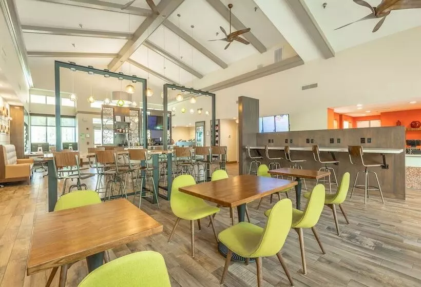 Holiday Inn Hotel And Suites Peachtree City, An Ihg