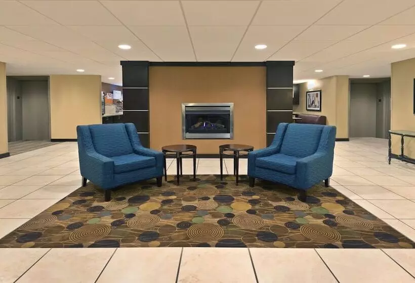 Holiday Inn Express Hotel & Suites Colby, An Ihg