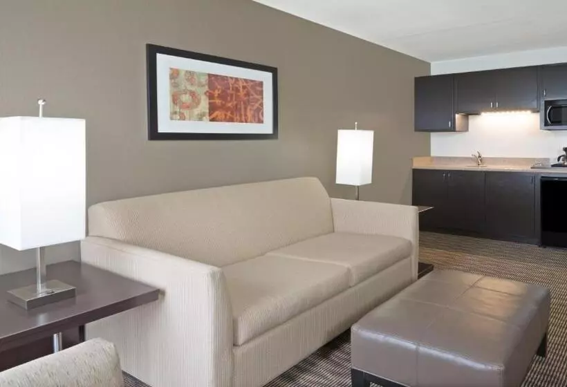 Holiday Inn Express Hotel & Suites Colby, An Ihg