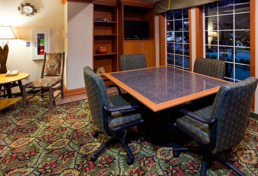 فندق Holiday Inn Express Anchorage By Ihg