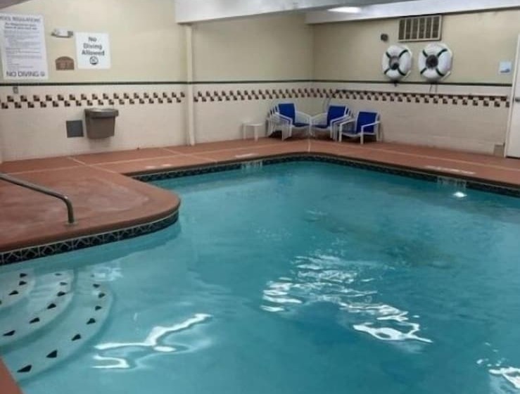 فندق Holiday Inn Express Anchorage By Ihg