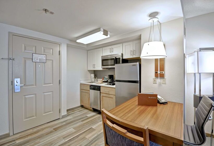 Отель Homewood Suites By Hilton Bostonpeabody
