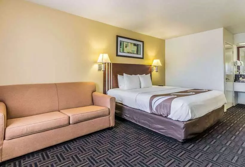 ホテル Quality Inn Fresno Near University