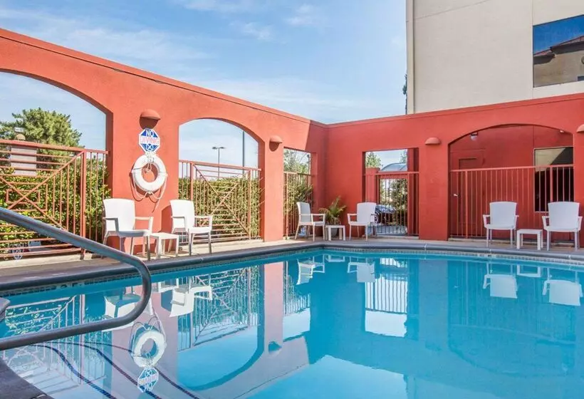 בית מלון כפרי Quality Inn Merced Gateway To Yosemite