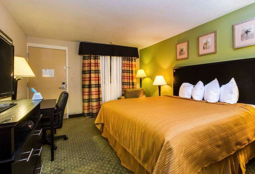 فندق Quality Inn & Suites Moline  Quad Cities